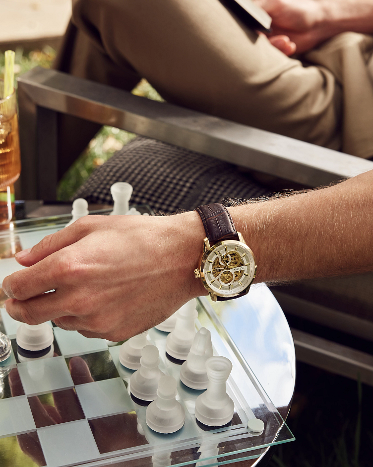 Sutton image number 5