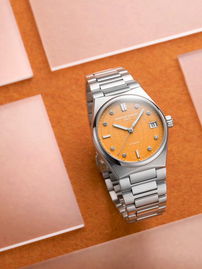 LADIES' AUTOMATIC LADIES' AUTOMATIC