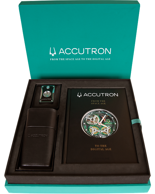 Accutron Cigar Case and Cutter Set And Book image number NaN