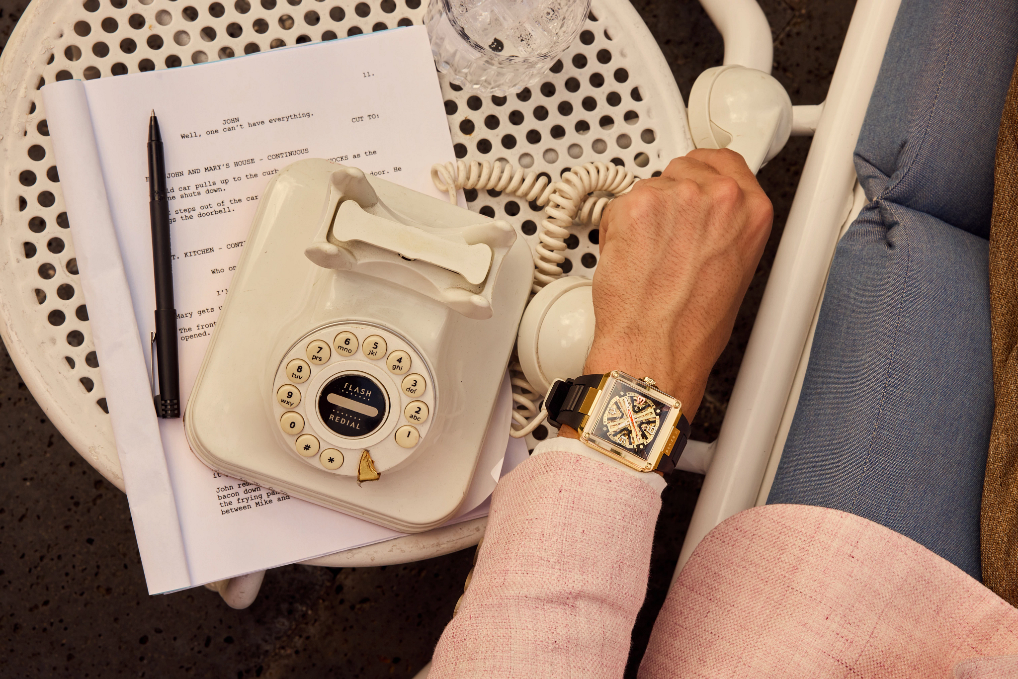 Series X&sup2; image number 4