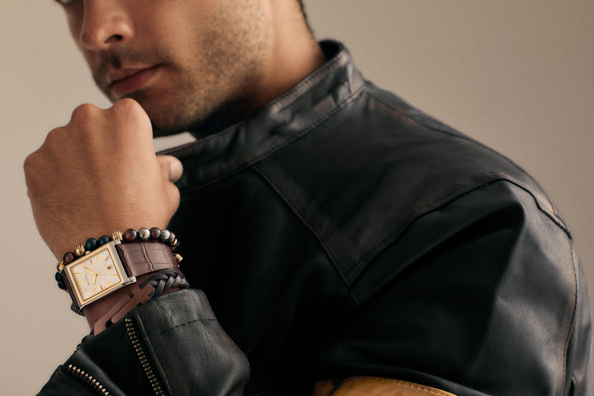 Sutton image number 3