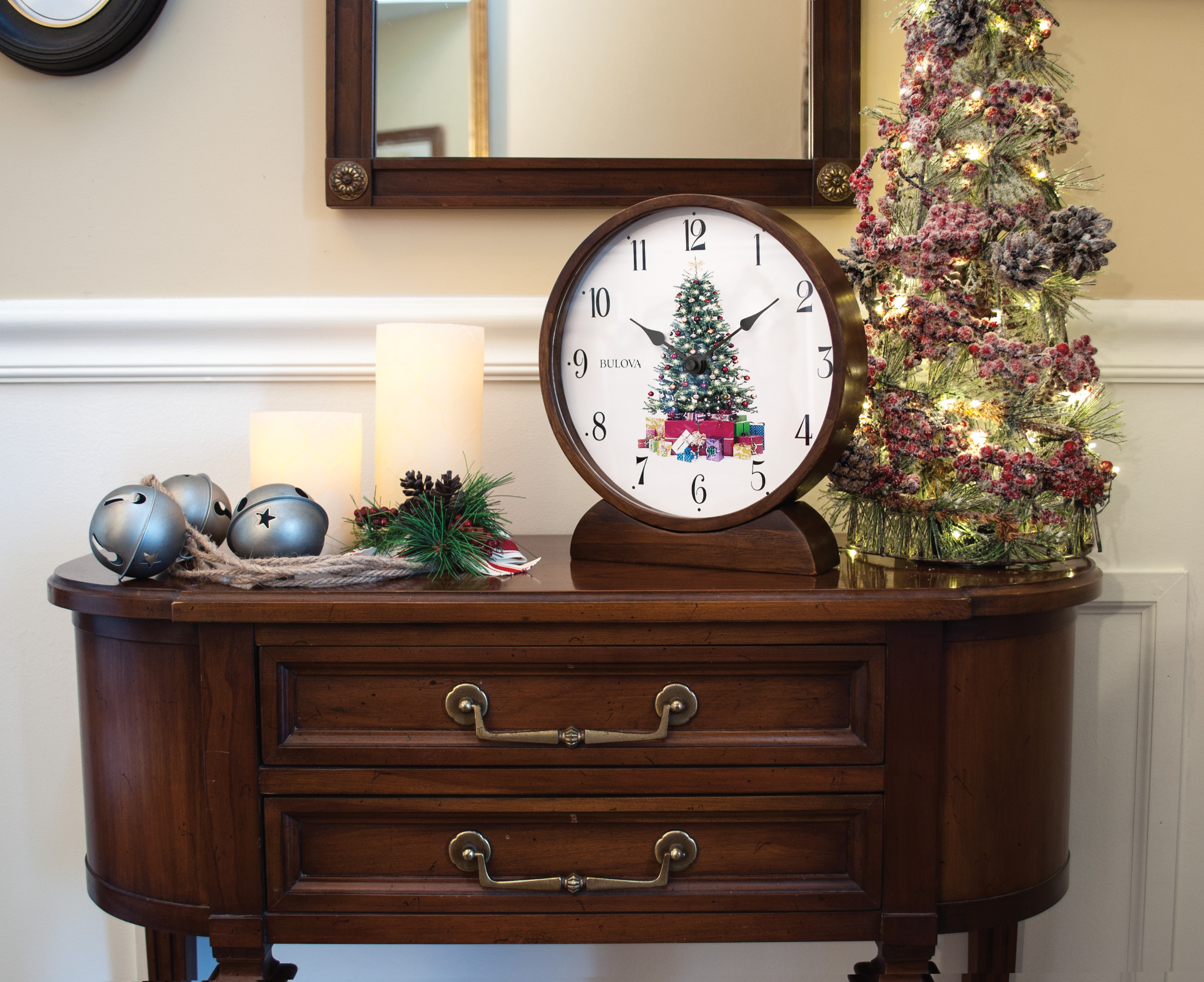 Bulova Holiday Sounds Hardwood Case Chiming Mantel Clock B1866
