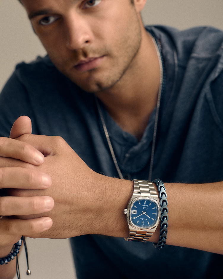 Super Seville image number 3