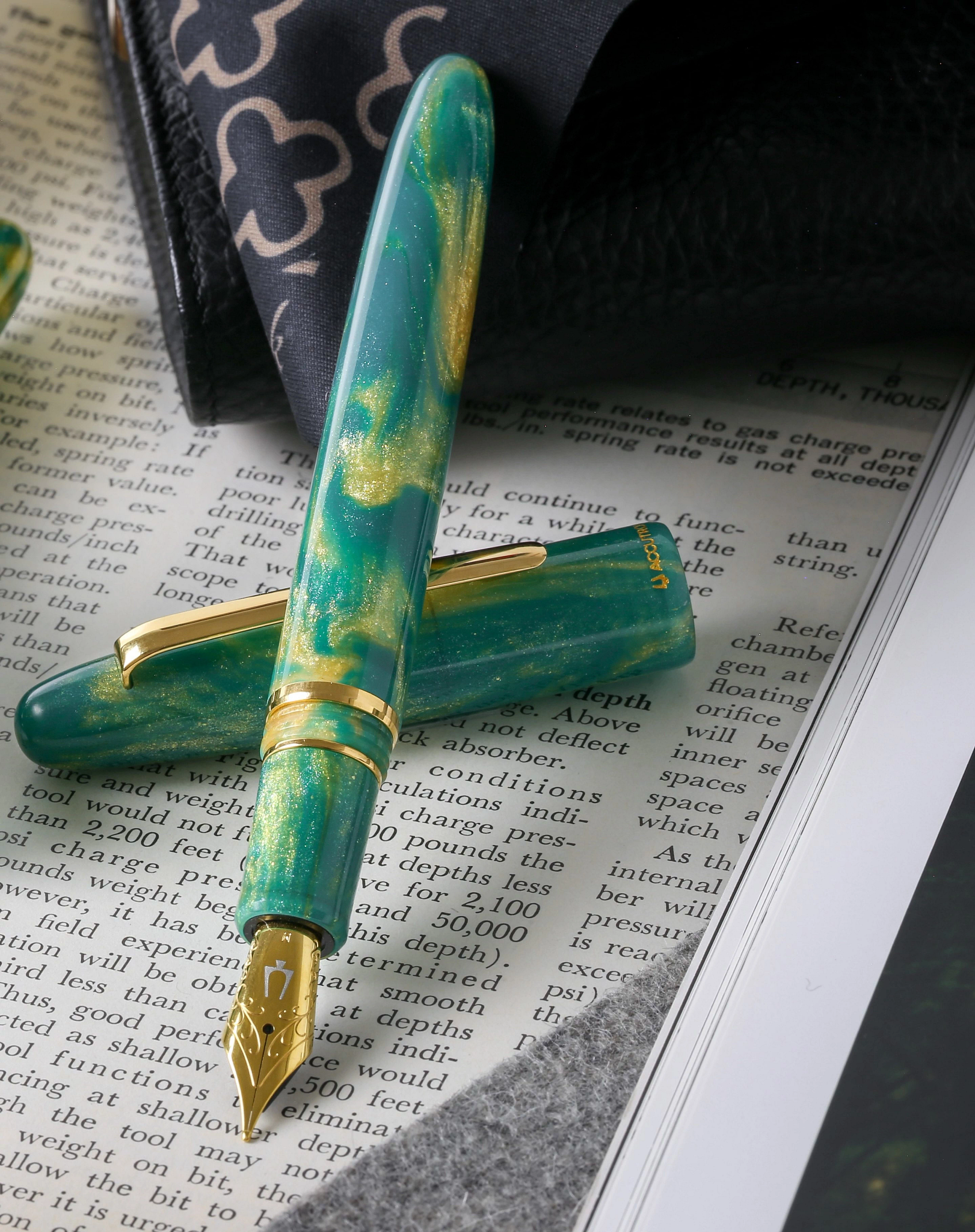 Accutron Regular Fountain Pen With Gold Plated Steel Nib