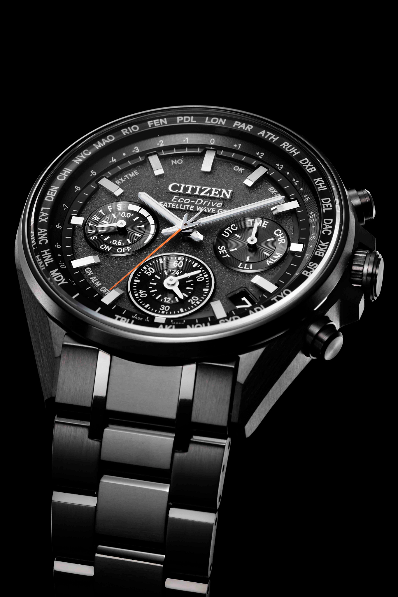 Satellite Wave GPS Black Dial Super Titanium Bracelet CC4004-58E 