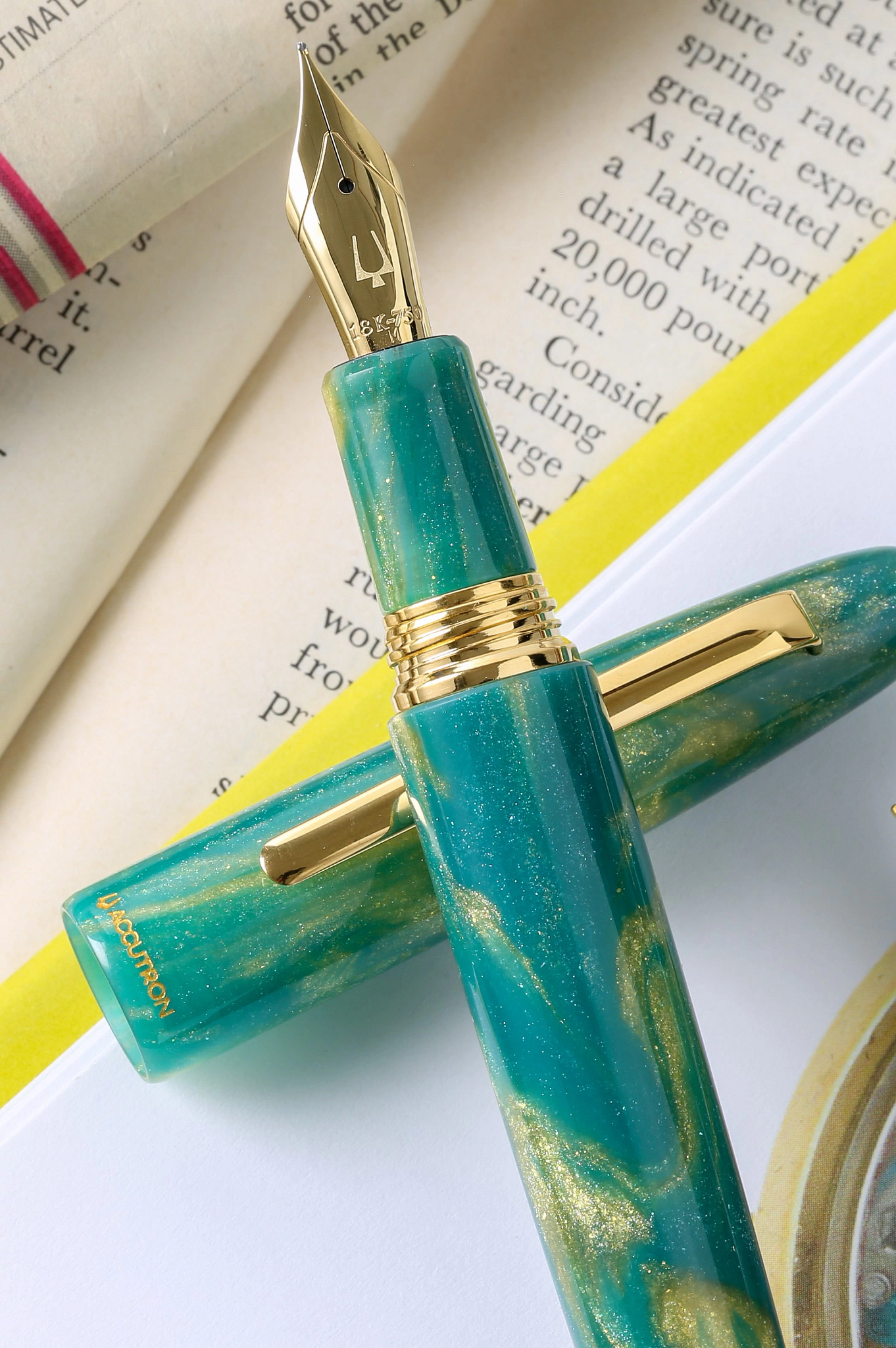 Accutron Oversize Estie Pen with an 18kt Gold Nib image number 0