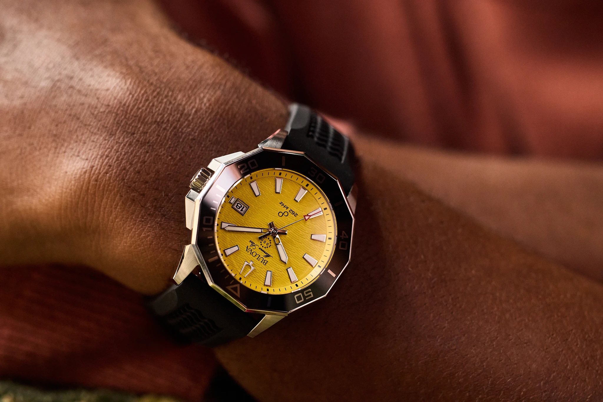 Bulova Marine Star  メンズウォッチ – 98B301 One Size Silver/Rose Gold/Blue Yellow Dial Silicone Strap Marine Star 96B431 | Bulova