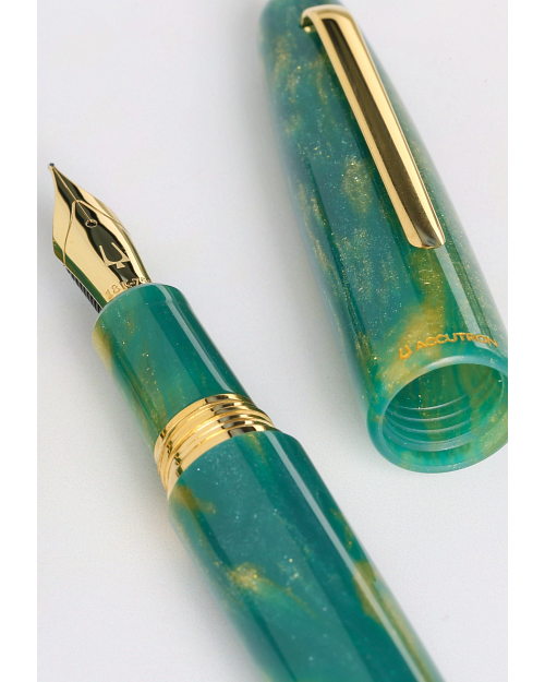 Accutron Oversize Estie Pen with an 18kt Gold Nib image number 1