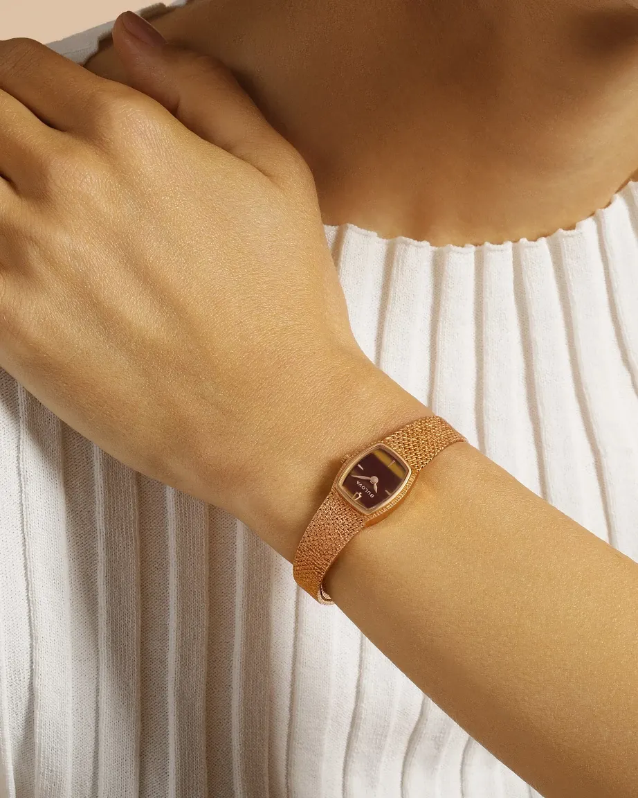 Goddess of Time - Tiger's Eye