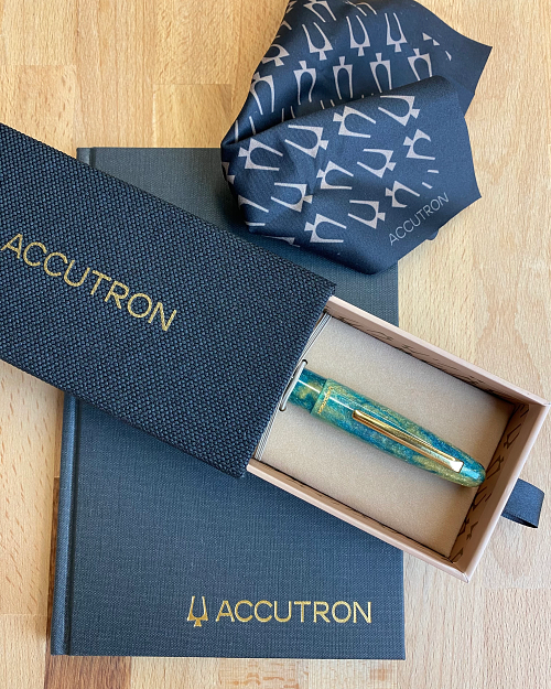 Accutron Oversize Estie Pen with an 18kt Gold Nib image number 3