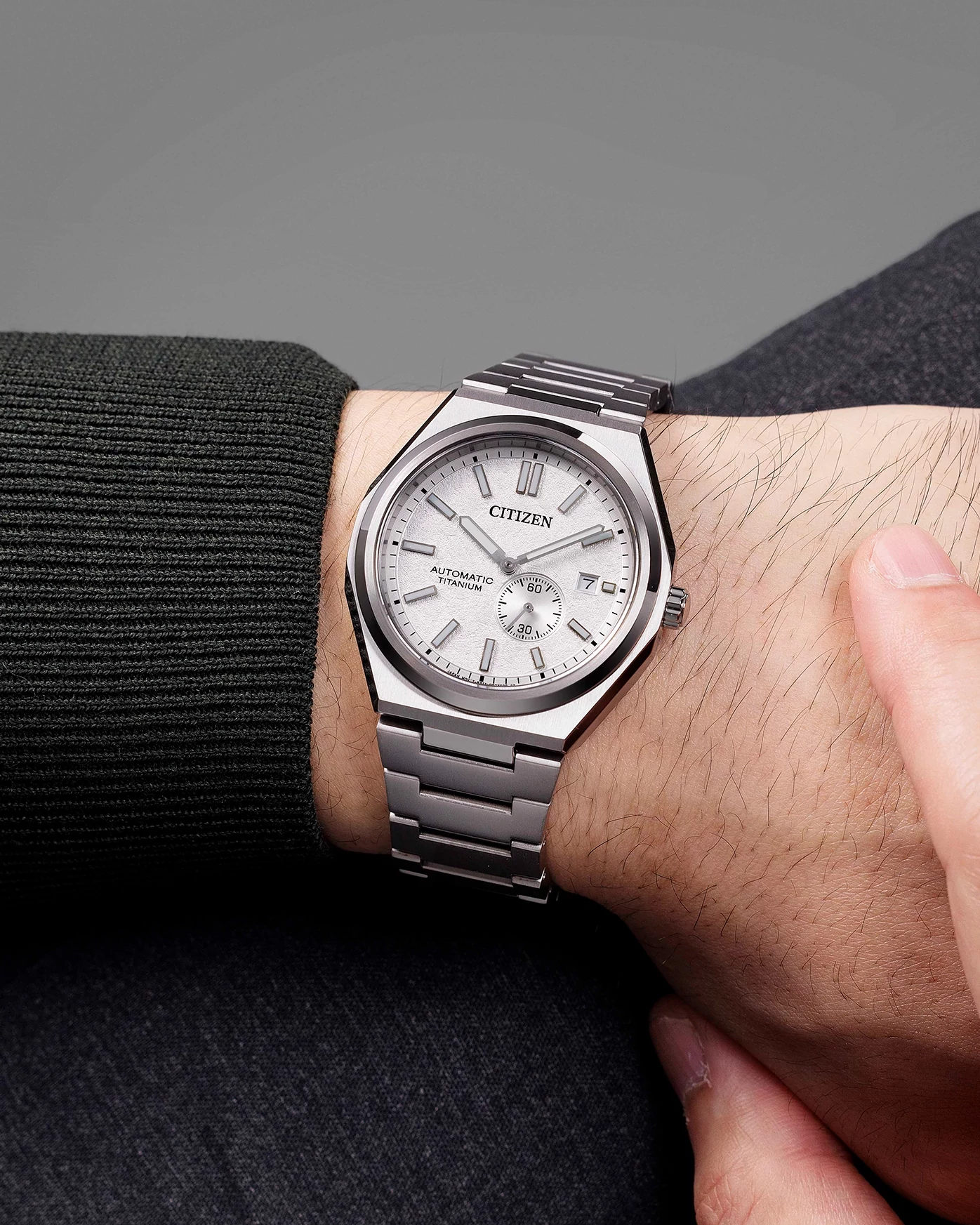 Zenshin Mechanical White Dial Super Titanium Bracelet NJ0180-80A 
