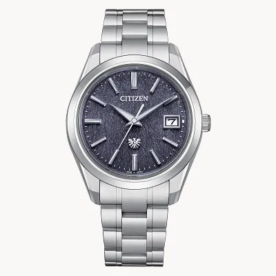 The CITIZEN The CITIZEN